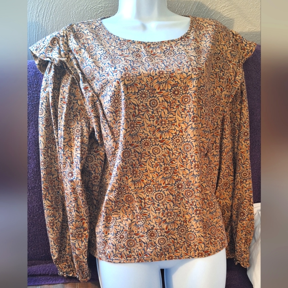 🦋Ana XL top🦋Last price drop🦋